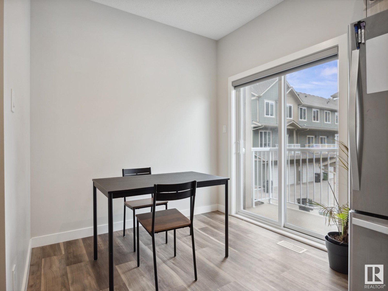 Property at #21 1051 GRAYDON HILL BV SW image 5