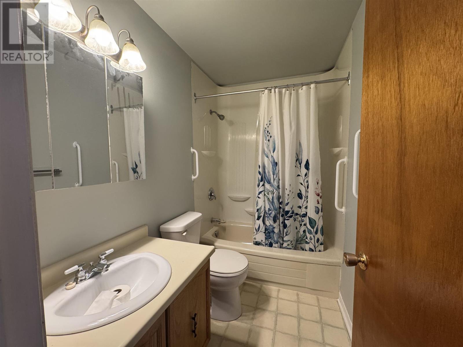 77 Matachewan Rd, Manitouwadge, Ontario  P0T 2C0 - Photo 13 - TB250062