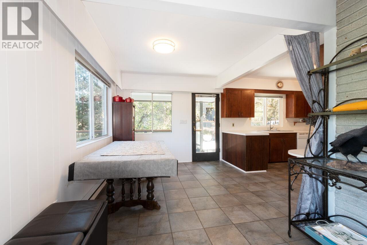 407 Cardena Drive, Bowen Island, British Columbia  V0N 1G1 - Photo 6 - R3001100