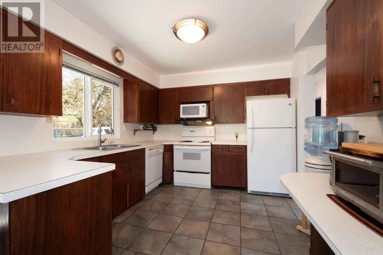 407 Cardena Drive, Bowen Island, British Columbia  V0N 1G1 - Photo 7 - R3001100