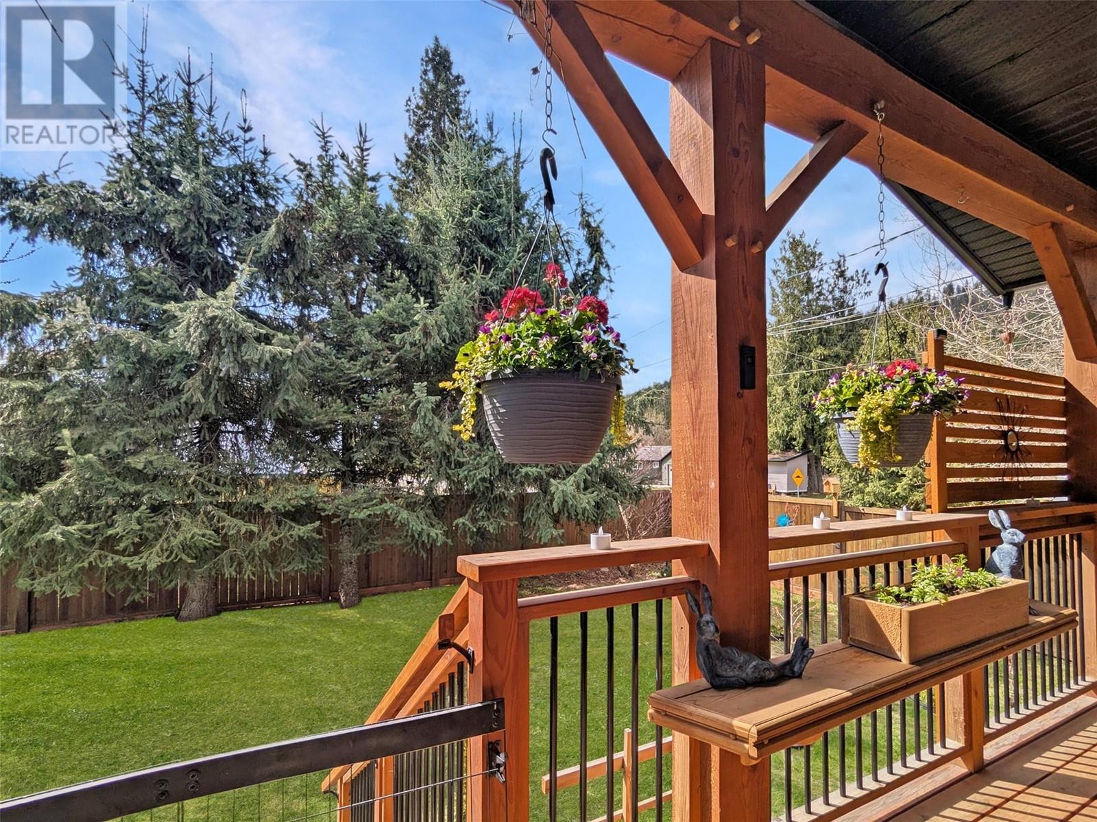 303 Delany Avenue, Slocan, British Columbia  V0G 2C0 - Photo 43 - 10341059