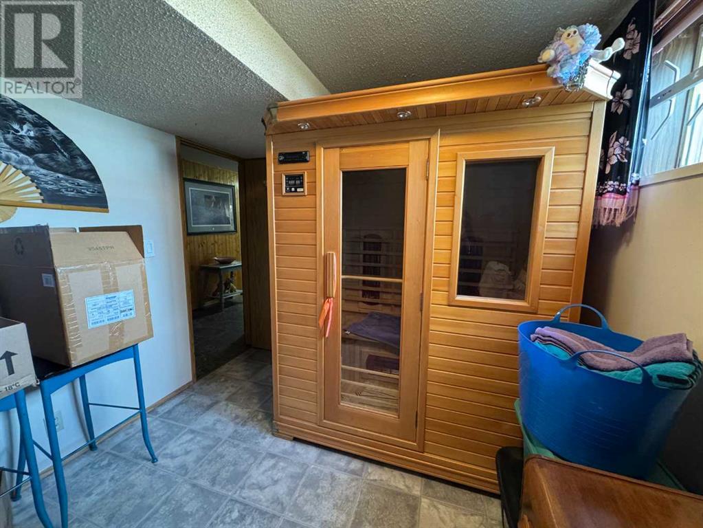 90 Niven Street, Red Deer, Alberta  T4P 1Y7 - Photo 29 - A2216167