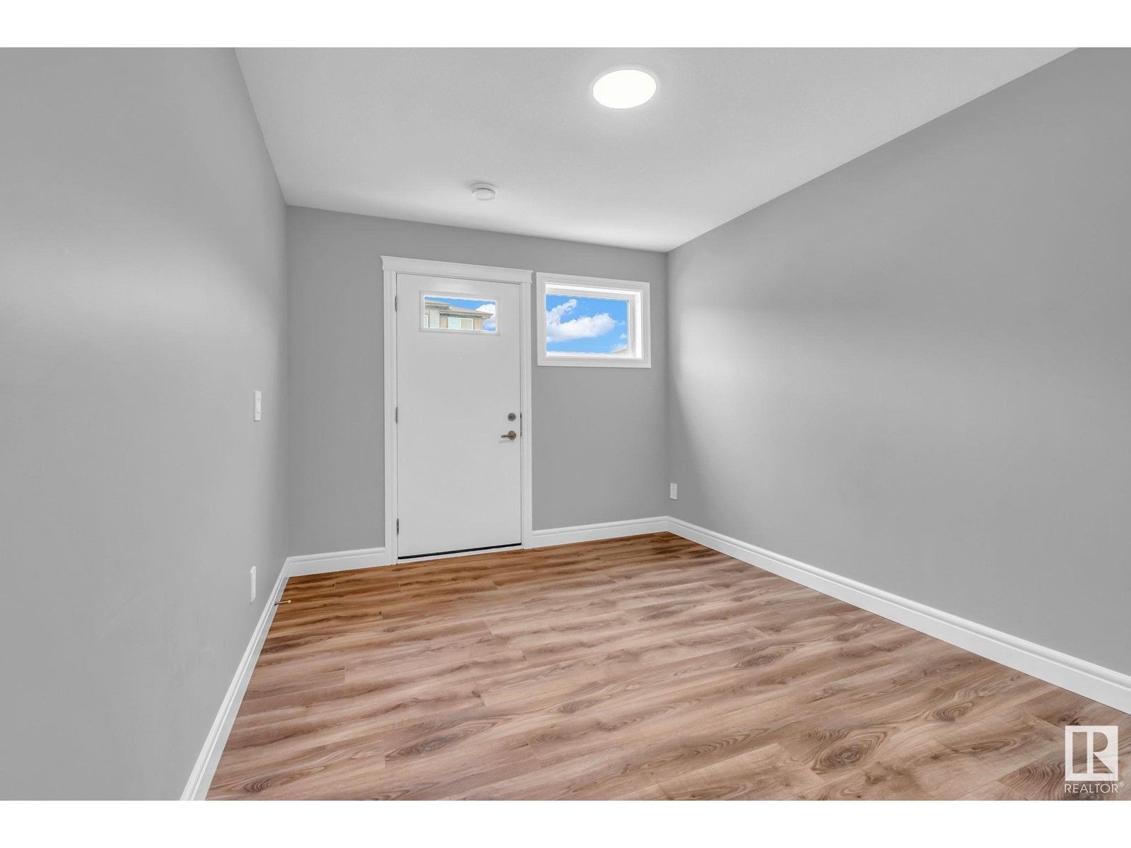 Property at 7805 KORULUK LINK SW image 3