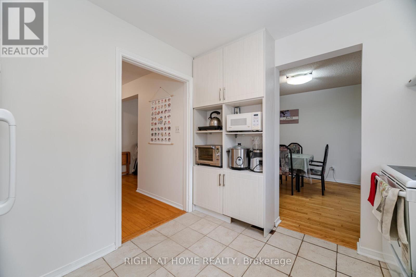 5253 Palomar Crescent, Mississauga, Ontario  L5R 2W8 - Photo 14 - W12138999
