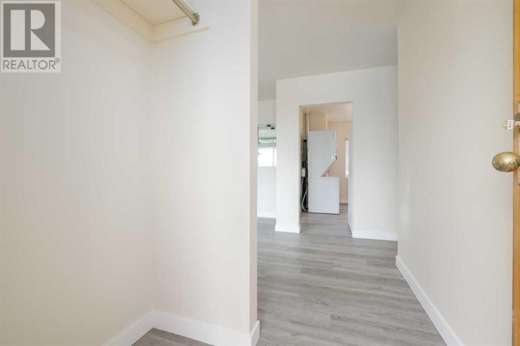 Property at 33 Northmount Crescent NW image 3