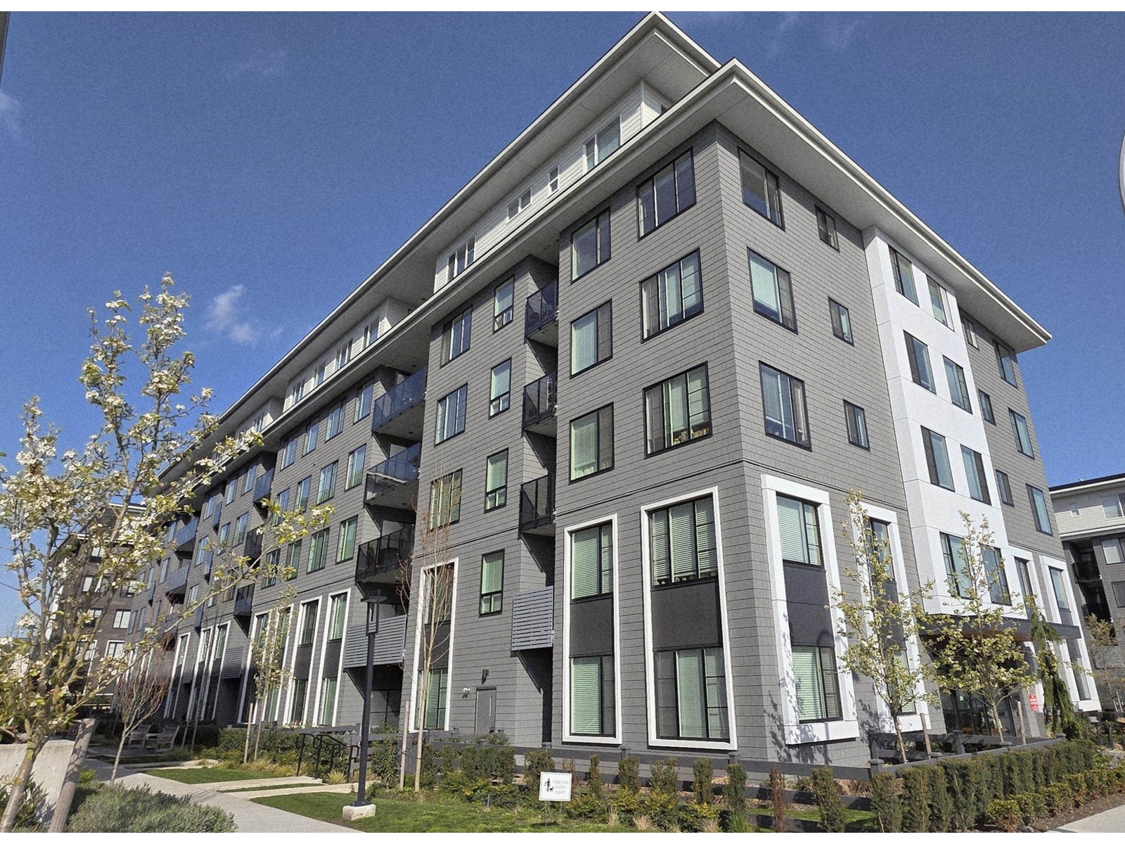 222 15825 85 AVENUE, surrey, British Columbia
