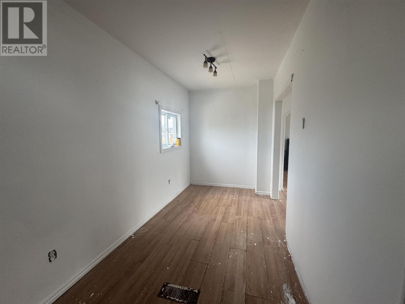 23 Ross Ave, Marathon, Ontario  P0T 2E0 - Photo 6 - TB250694