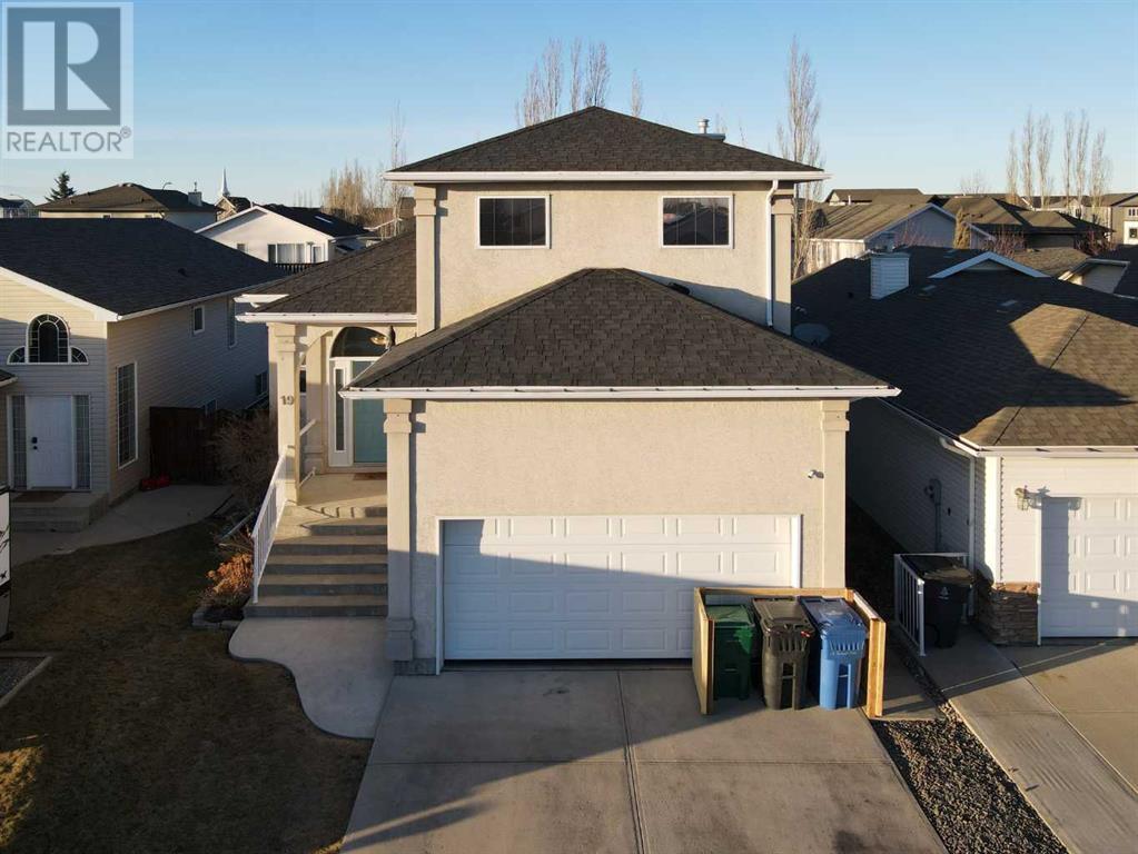 Property at 19 Fairmont Gate S image 1