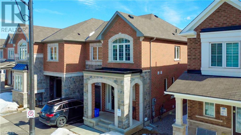 Property at 888 SUMAC Crescent image 2