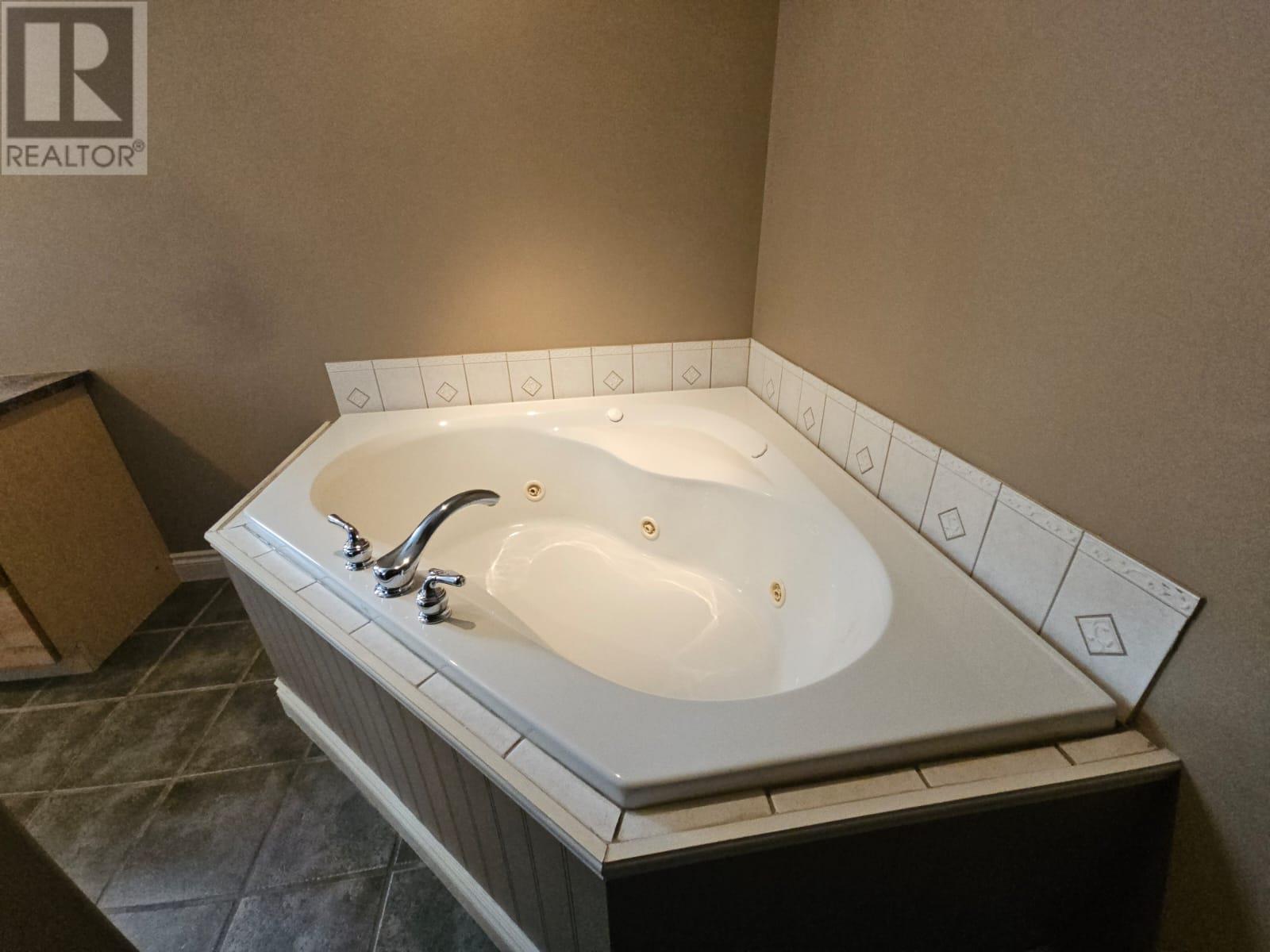 5209 41 Street Ne, Chetwynd, British Columbia  V0C 1J0 - Photo 36 - 10342813
