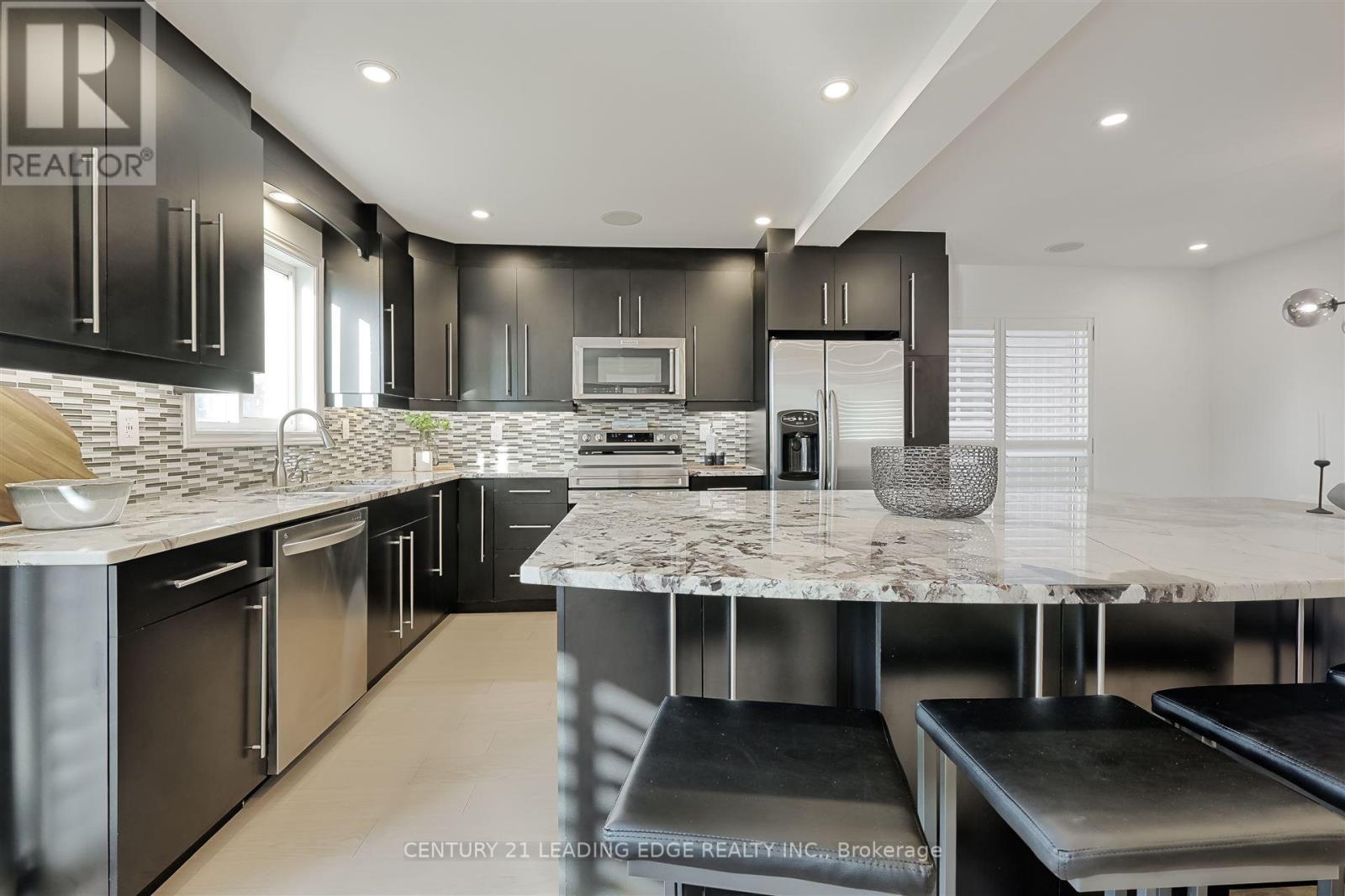 428 King Street E, East Gwillimbury (Mt Albert), Ontario  L0G 1M0 - Photo 6 - N12139000