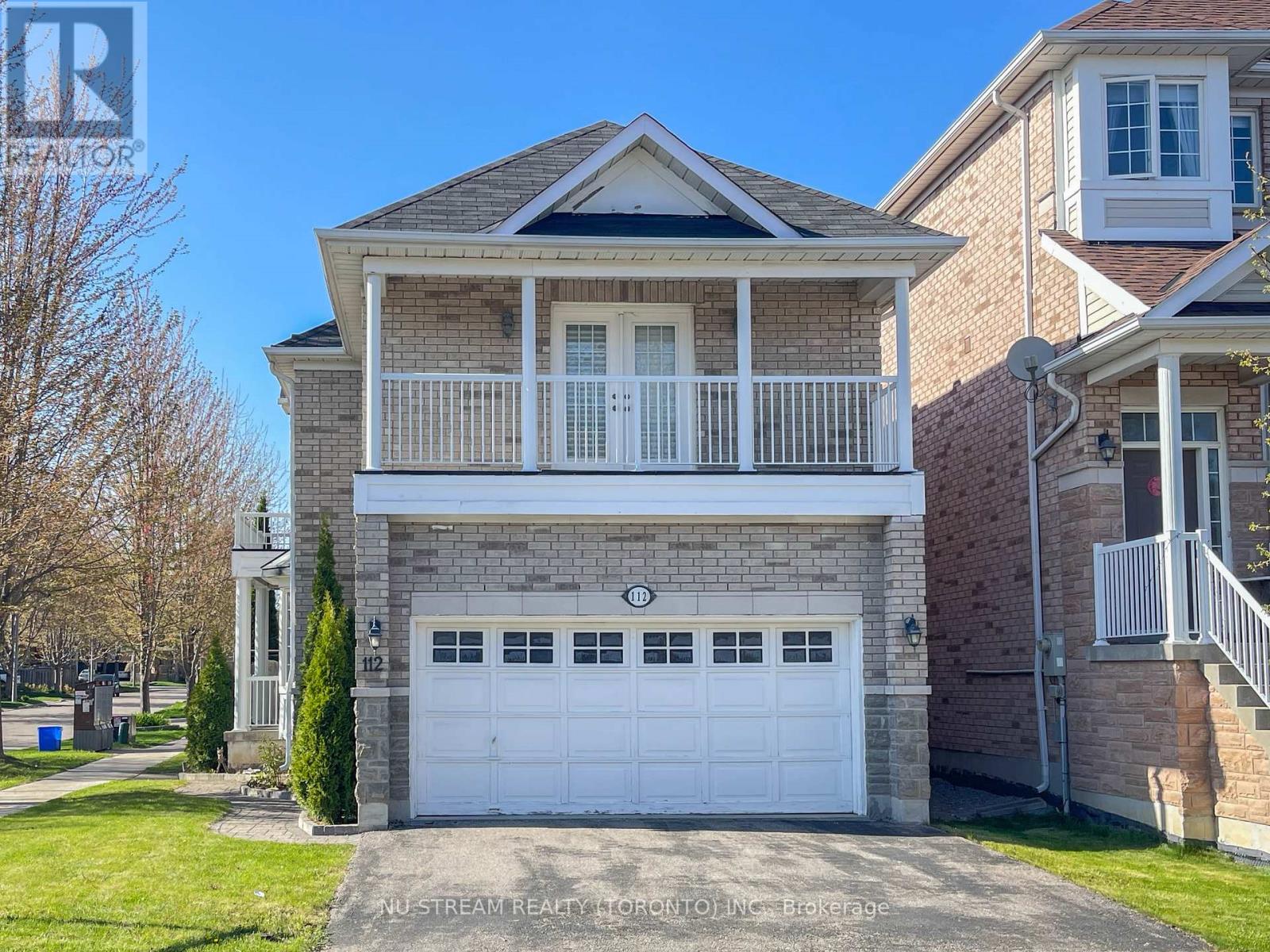 112 Gable Avenue, Markham, Ontario  L6C 2W3 - Photo 2 - N12139022