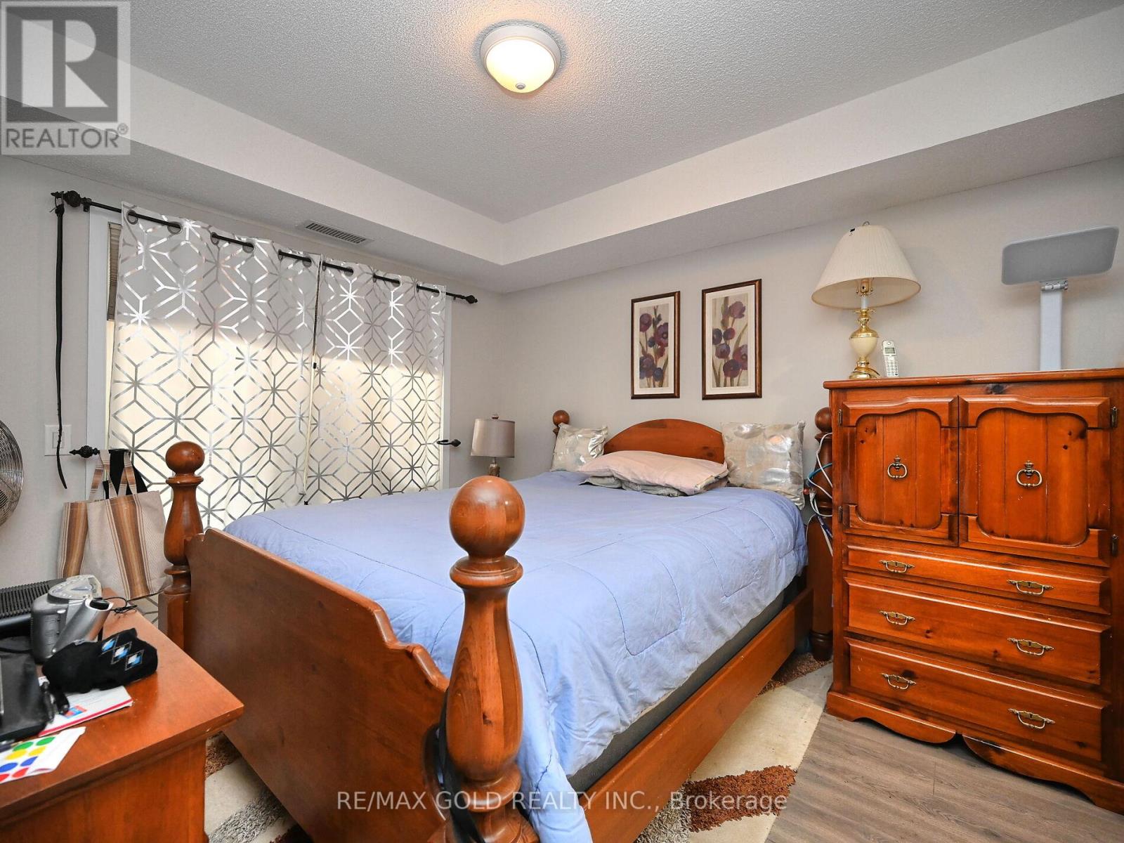 1420 - 8 Dayspring Circle, Brampton (Goreway Drive Corridor), Ontario  L6P 2Z7 - Photo 13 - W12139020