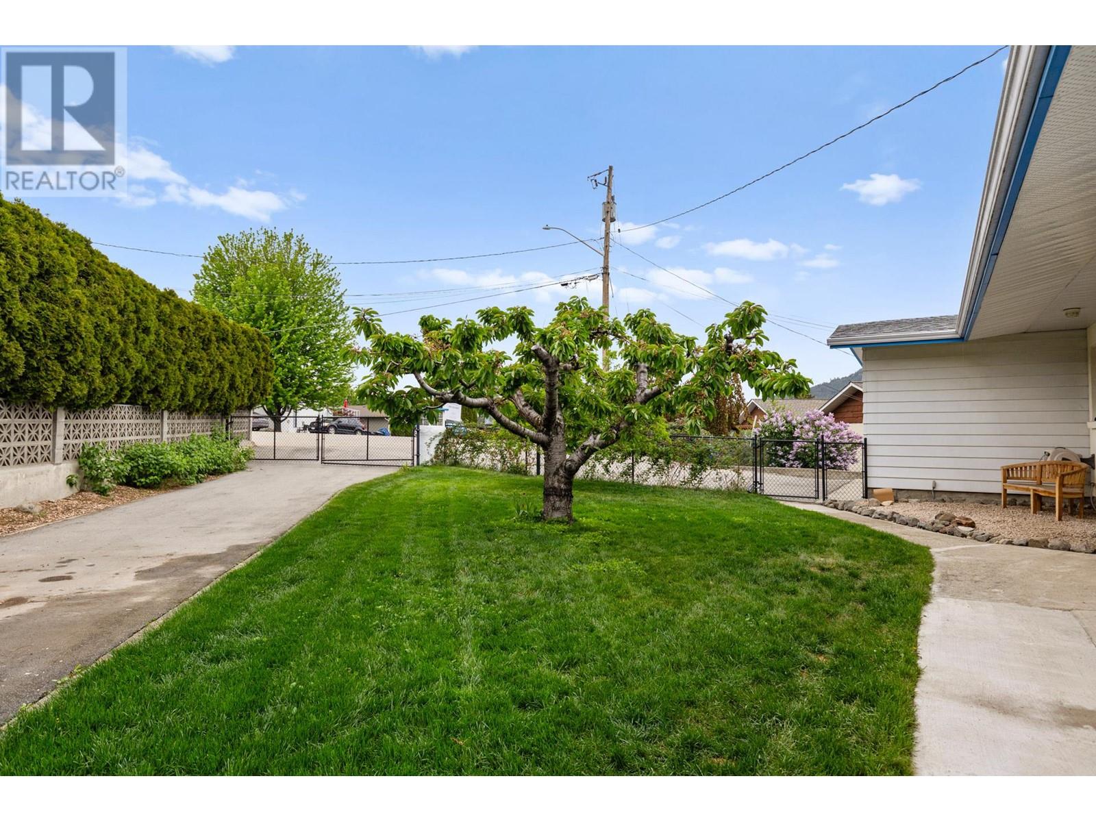 2283 Blair Court, Lake Country, British Columbia  V1V 1J1 - Photo 48 - 10338721