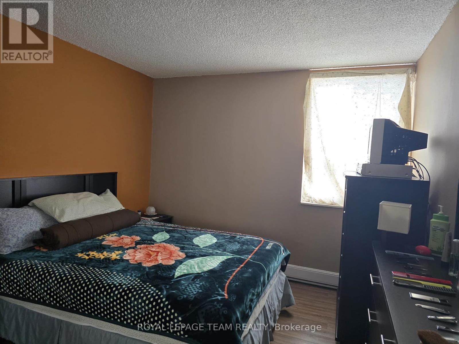 718 - 2020 Jasmine Crescent, Ottawa, Ontario  K1J 8K5 - Photo 20 - X12139043