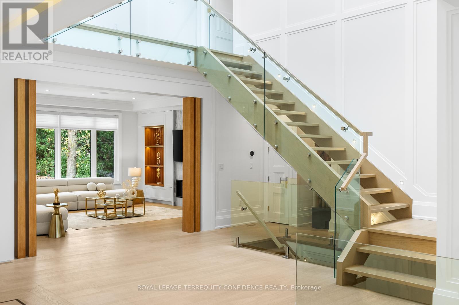 Property at 190 HOUNSLOW AVENUE image 5