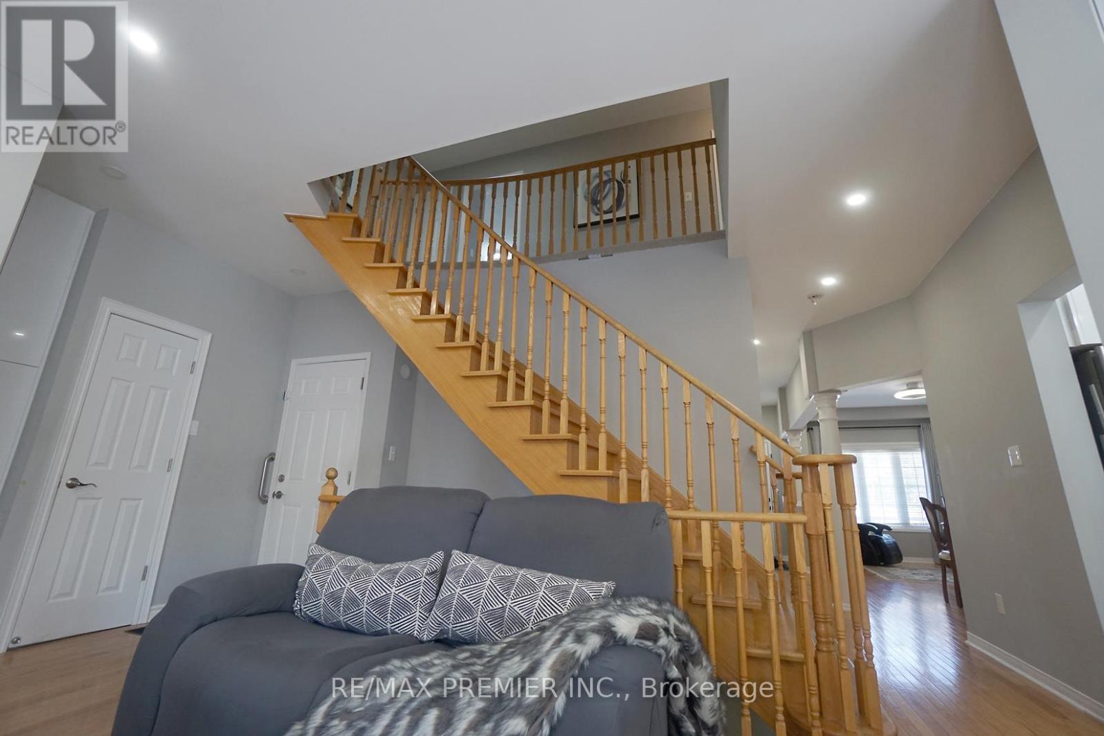 155 Penndutch Circle, Whitchurch-Stouffville, Ontario  L4A 0N9 - Photo 14 - N12139040
