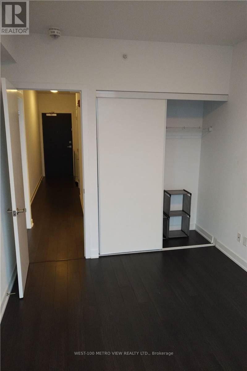 B208 - 5240 Dundas Street, Burlington, Ontario  L7R 3X4 - Photo 12 - W12139031