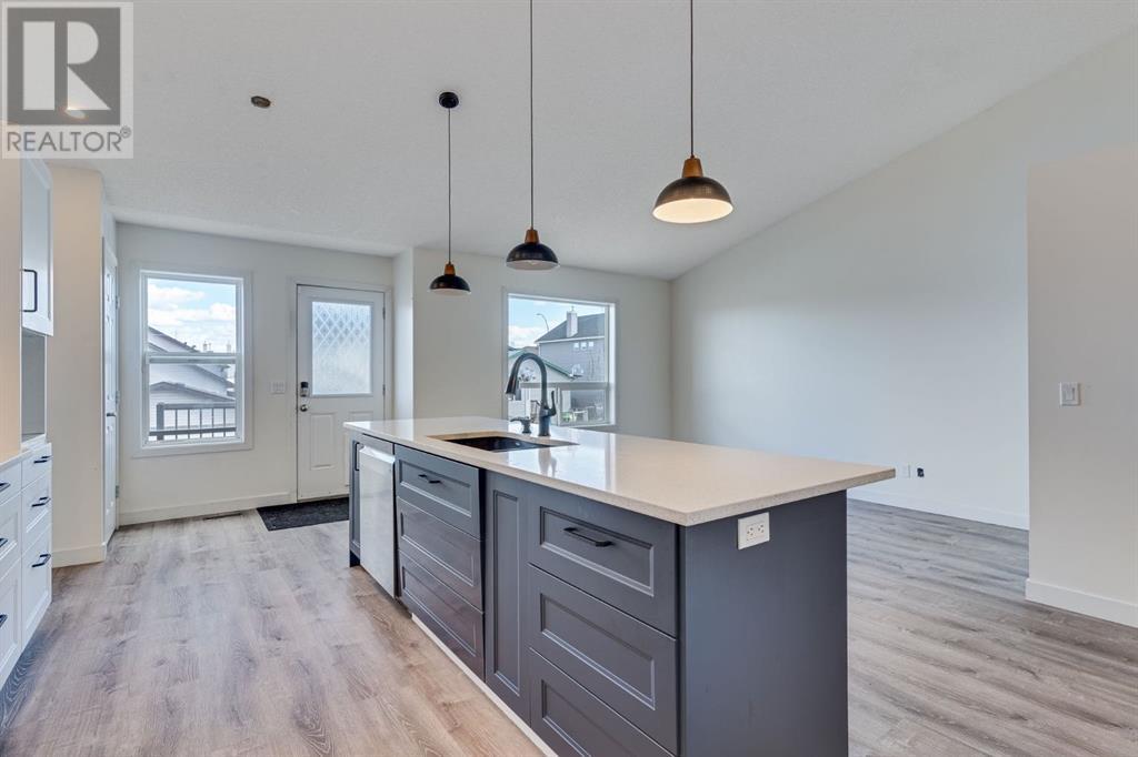 48 Cimarron Grove Way, Okotoks, Alberta  T1S 2L9 - Photo 14 - A2215933