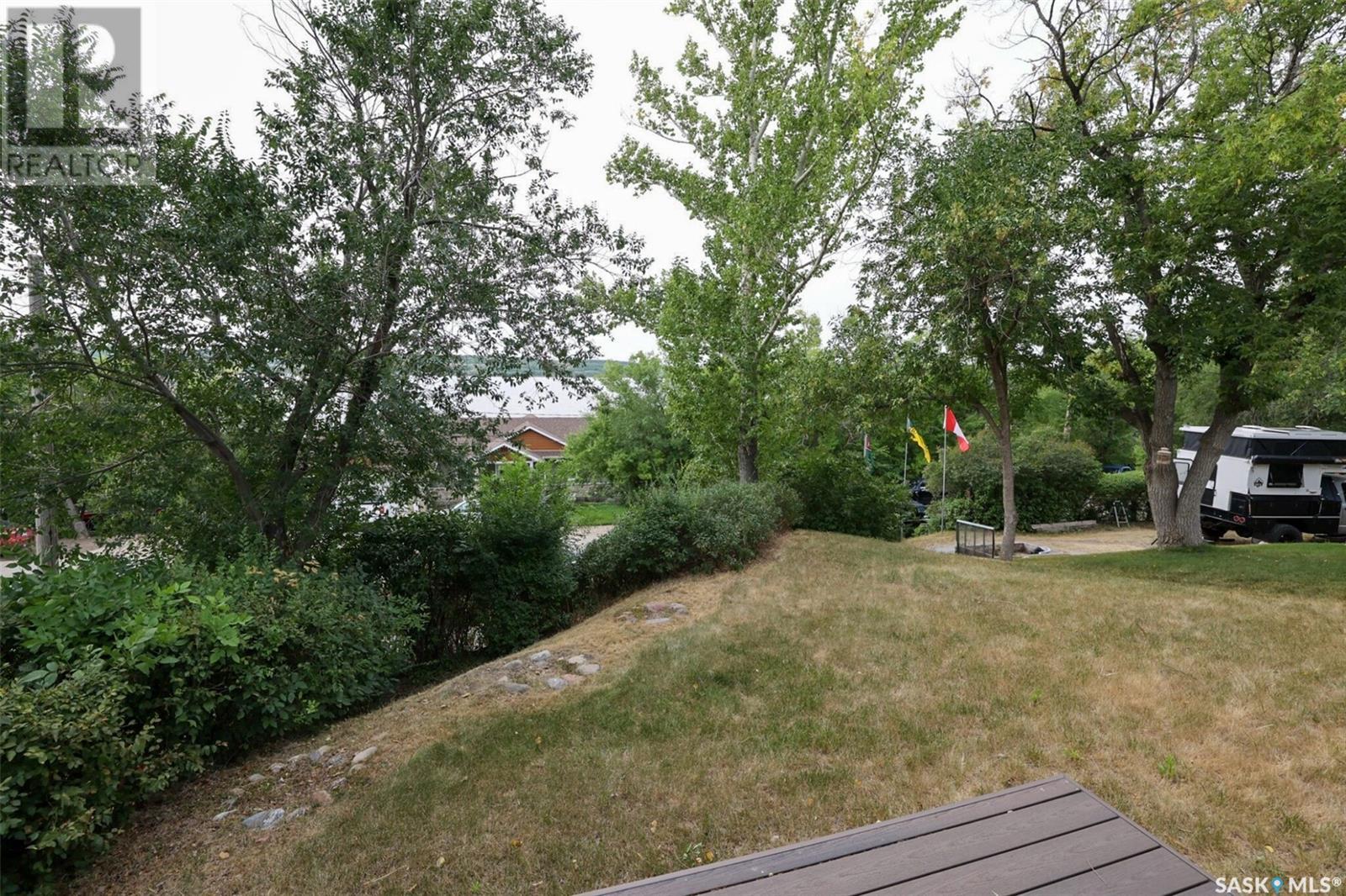 Property at 52 Lakeshore DRIVE image 3