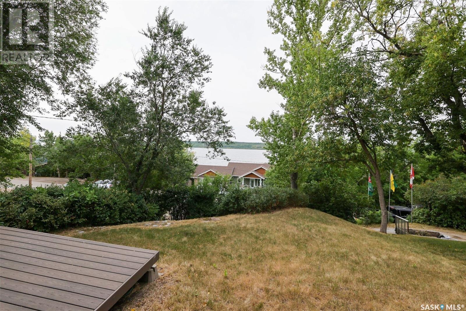 Property at 52 Lakeshore DRIVE image 4