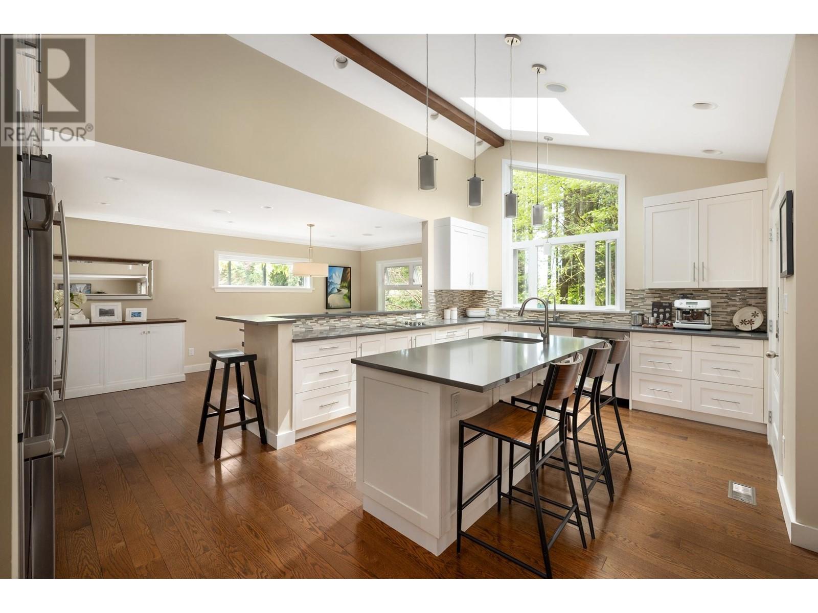4671 Underwood Place, North Vancouver, British Columbia  V7K 3A3 - Photo 13 - R3000693
