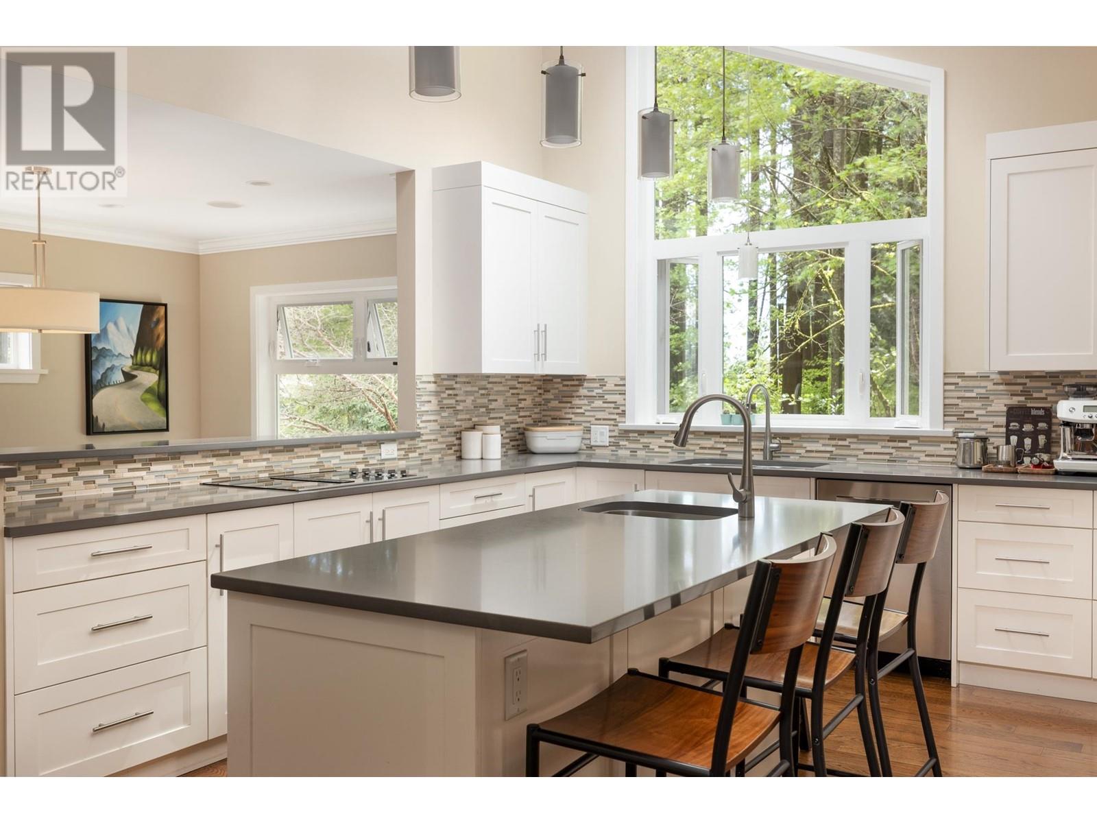 4671 Underwood Place, North Vancouver, British Columbia  V7K 3A3 - Photo 14 - R3000693