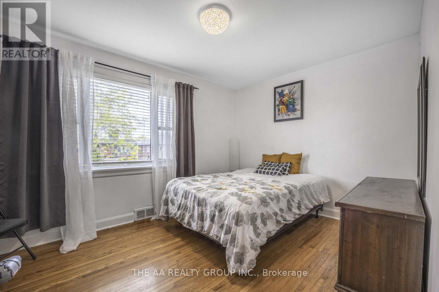 233 Mcnaughton Avenue S, Oshawa, Ontario  L1H 3B7 - Photo 15 - E12139060