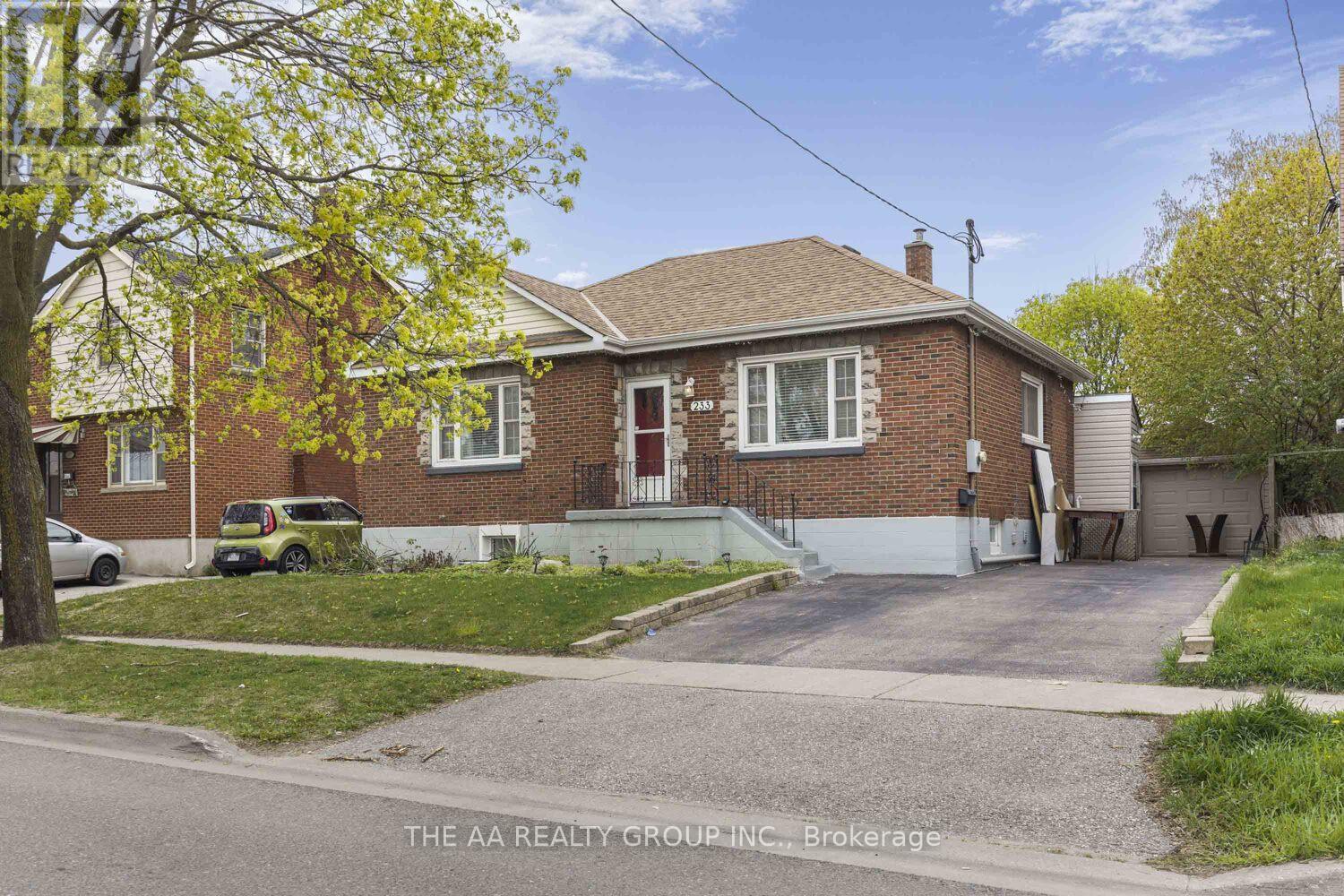 233 Mcnaughton Avenue S, Oshawa, Ontario  L1H 3B7 - Photo 2 - E12139060