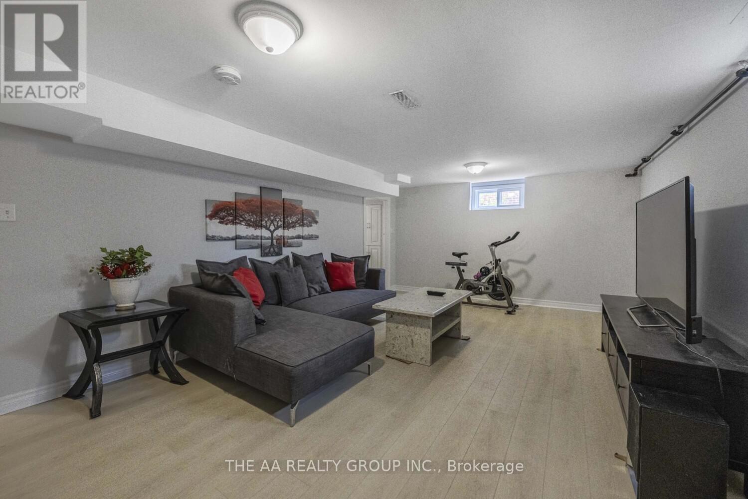 233 Mcnaughton Avenue S, Oshawa, Ontario  L1H 3B7 - Photo 21 - E12139060
