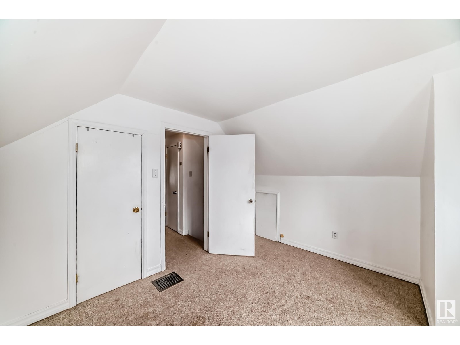 10919 67 Av Nw, Edmonton, Alberta  T6H 2A5 - Photo 20 - E4435745
