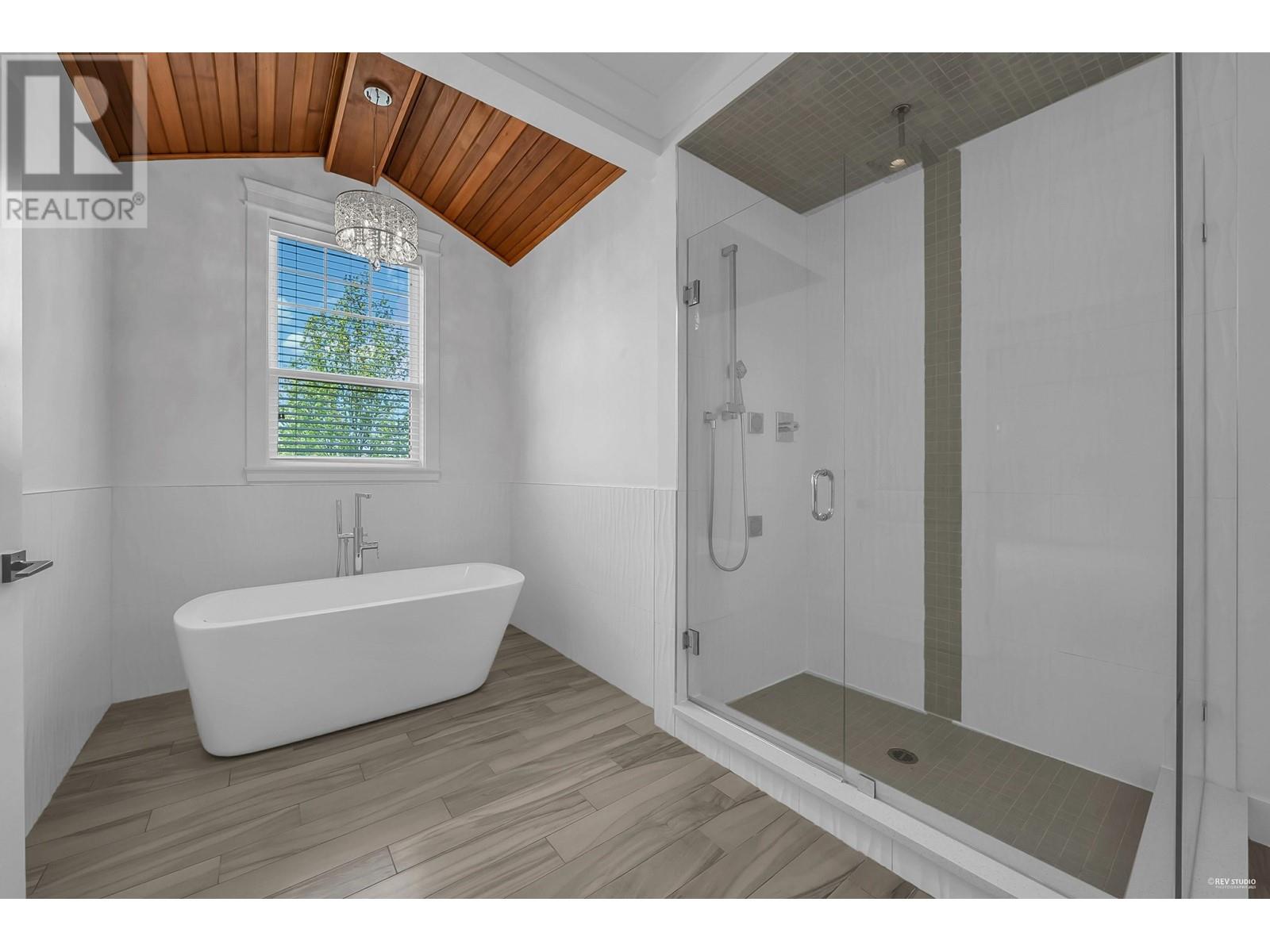 3523 Princeton Avenue, Coquitlam, British Columbia  V3E 0K3 - Photo 24 - R3000273