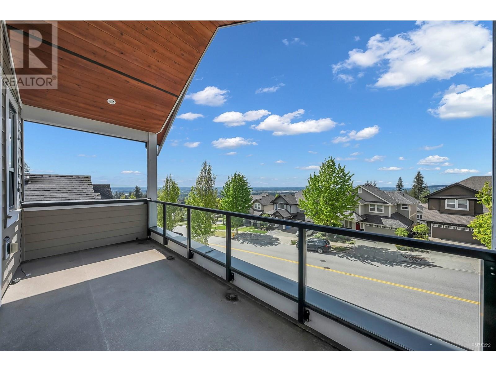 3523 Princeton Avenue, Coquitlam, British Columbia  V3E 0K3 - Photo 2 - R3000273