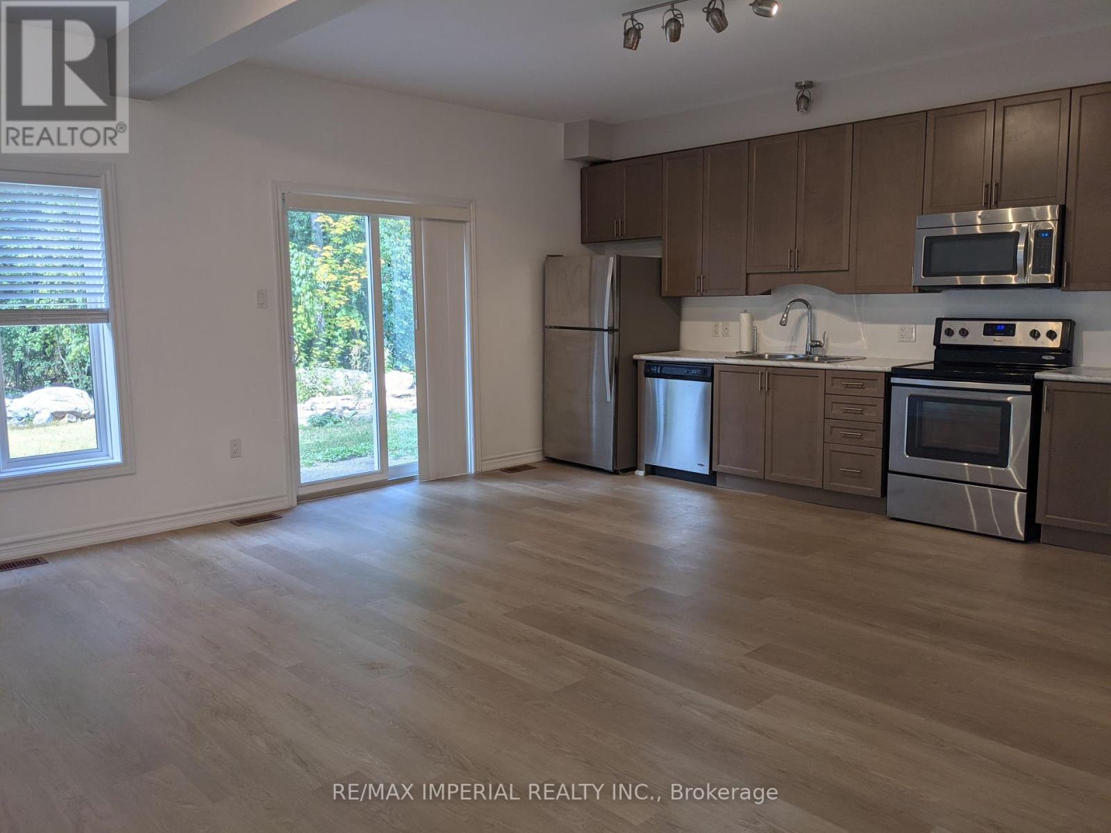Main Floor - 270 B Riverside Drive, Kawartha Lakes, Ontario  K0M 1A0 - Photo 1 - X12139045