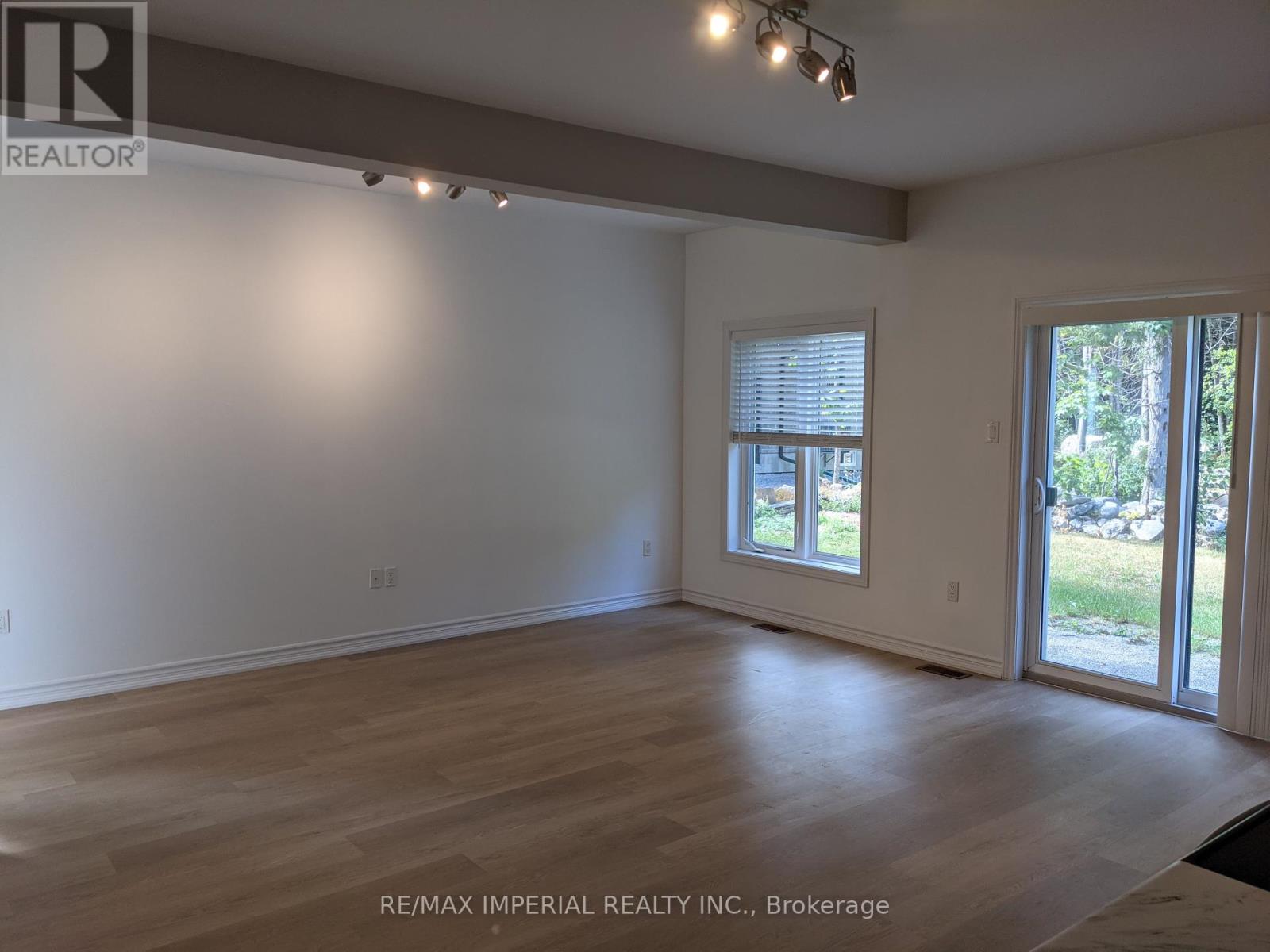 Main Floor - 270 B Riverside Drive, Kawartha Lakes, Ontario  K0M 1A0 - Photo 2 - X12139045