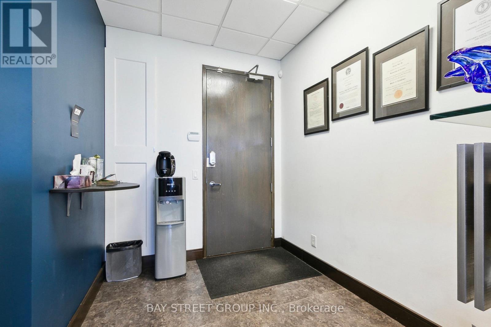 Property at 206 - 80 CORPORATE DRIVE image 5