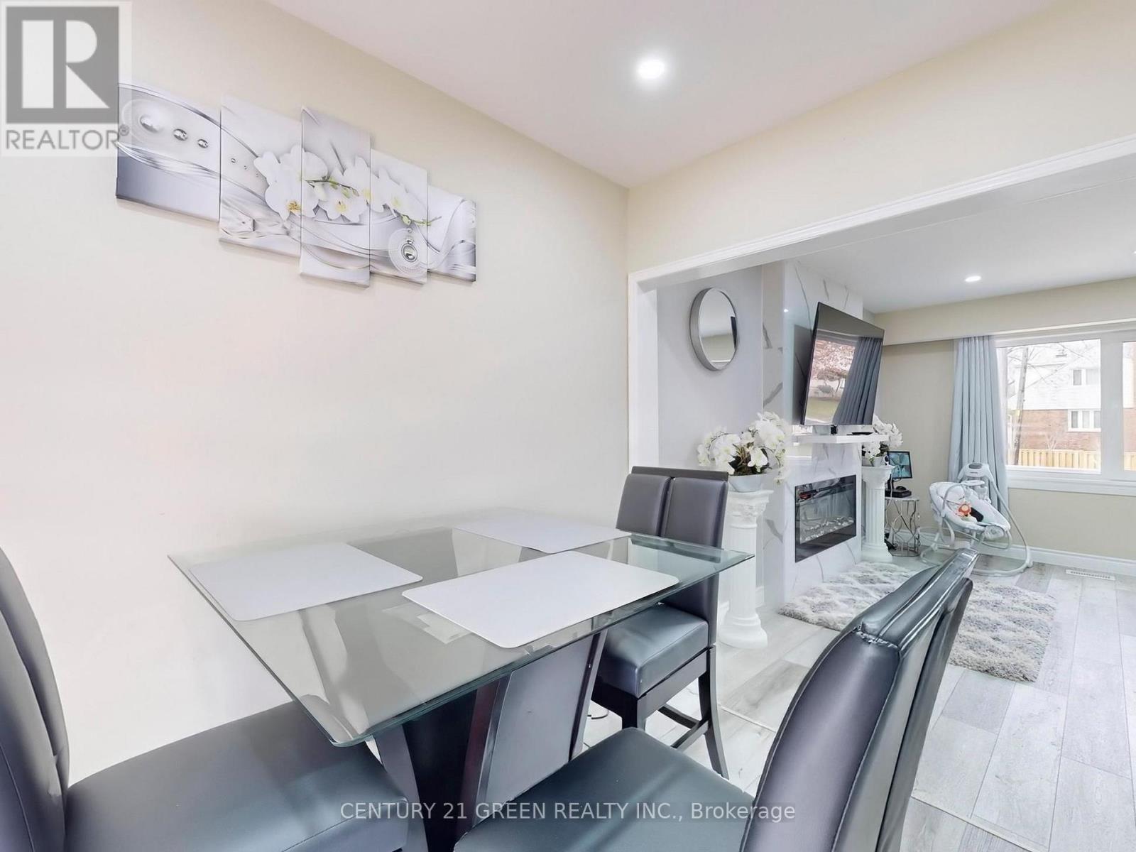 117 Redwater Drive, Toronto, Ontario  M9W 2A3 - Photo 20 - W12055574