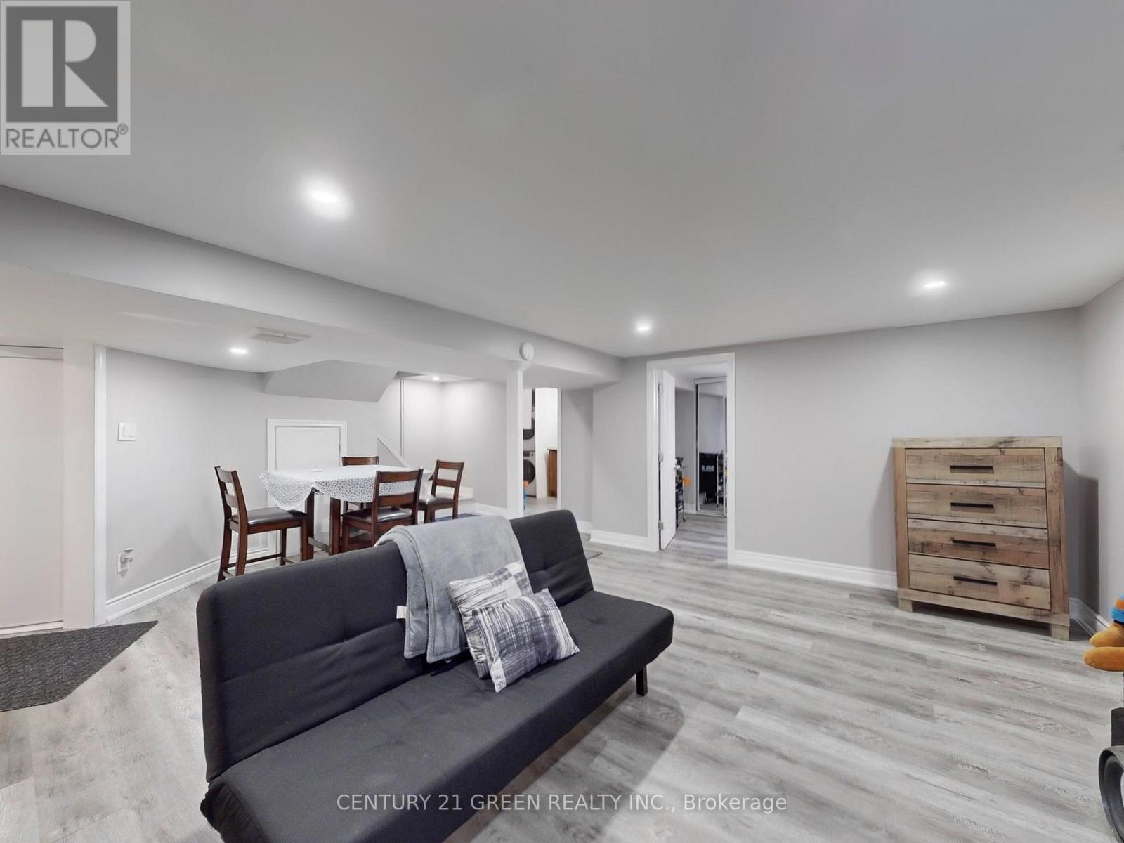 117 Redwater Drive, Toronto, Ontario  M9W 2A3 - Photo 30 - W12055574