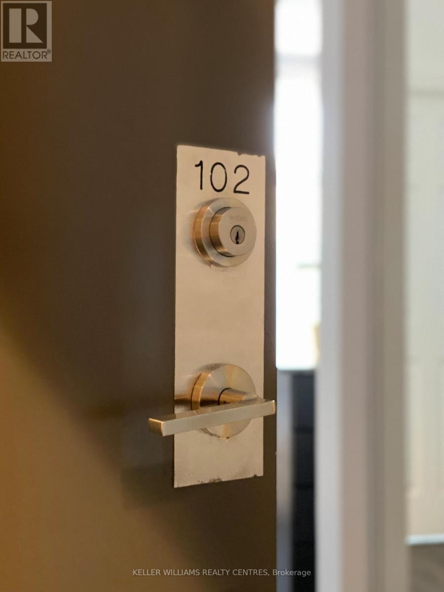 102 - 11611 Yonge Street, Richmond Hill, Ontario  L4E 1G2 - Photo 4 - N12139089