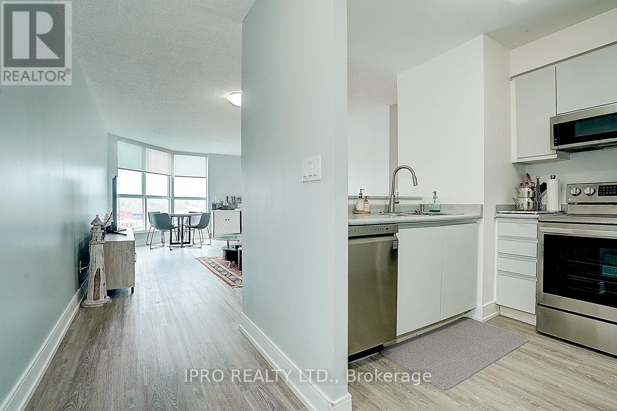 Property at 903 - 140 DUNLOP STREET E image 3