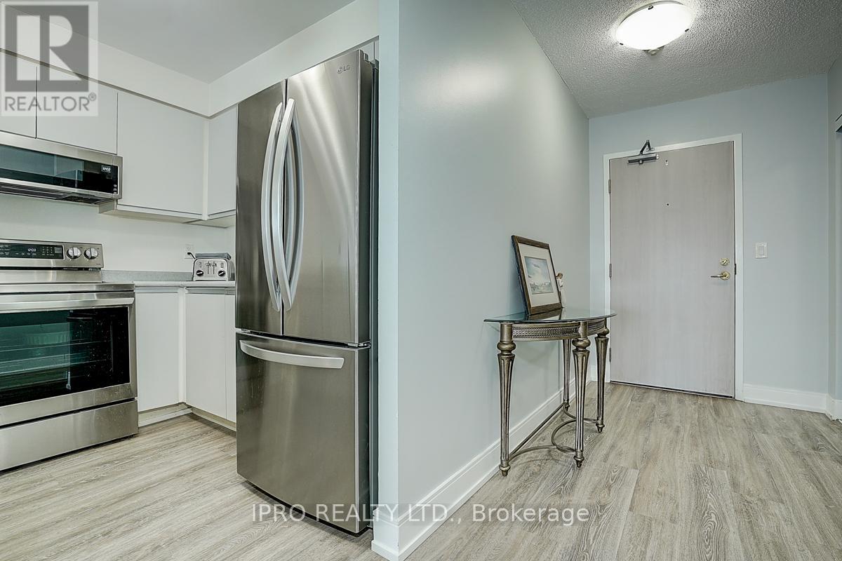 Property at 903 - 140 DUNLOP STREET E image 5