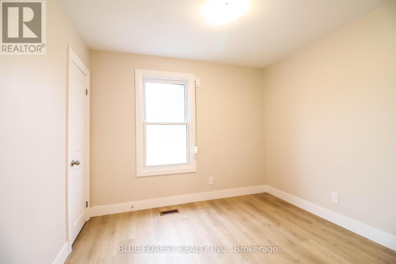 334 Wharncliffe Road S, London South, Ontario  N6J 2L8 - Photo 20 - X12139103