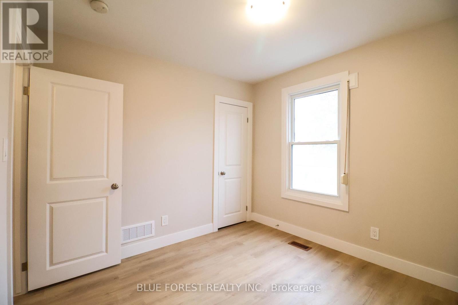 334 Wharncliffe Road S, London South, Ontario  N6J 2L8 - Photo 21 - X12139103