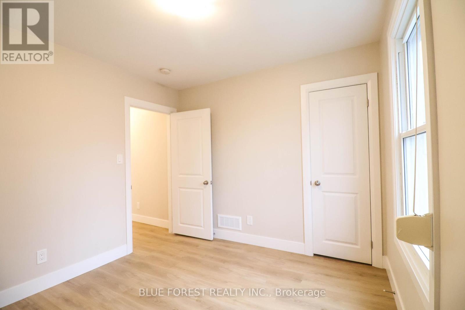 334 Wharncliffe Road S, London South, Ontario  N6J 2L8 - Photo 22 - X12139103