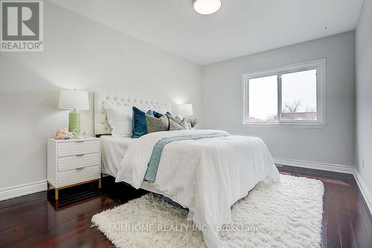 5 O'shea Crescent, Toronto, Ontario  M2J 2N4 - Photo 24 - C12139106