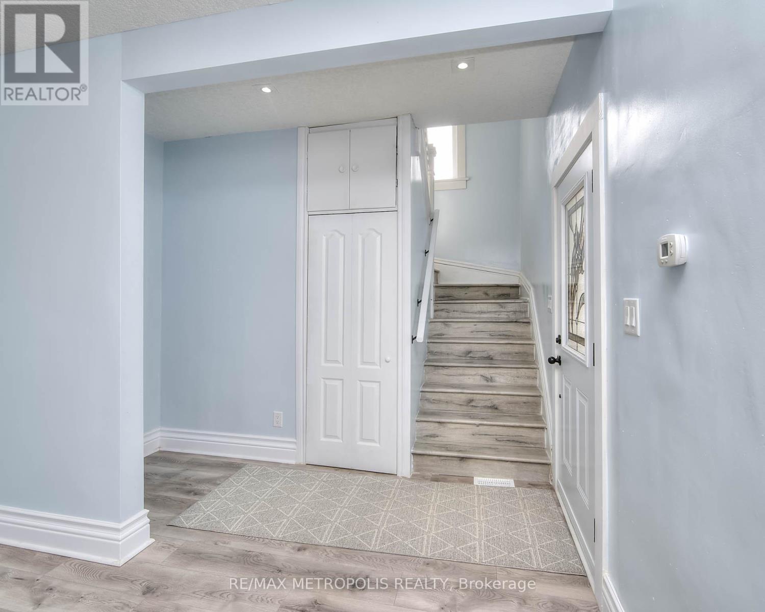 Property at 539 MOORE STREET image 4