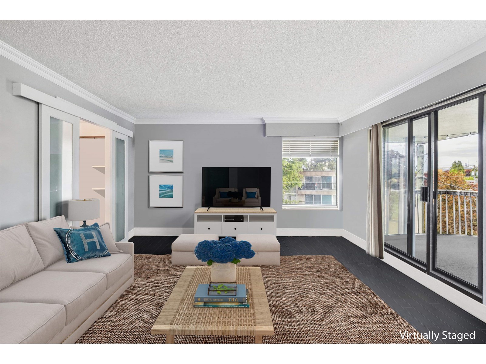 302 1390 Merklin Street, White Rock, British Columbia  V4B 4C1 - Photo 2 - R3001065