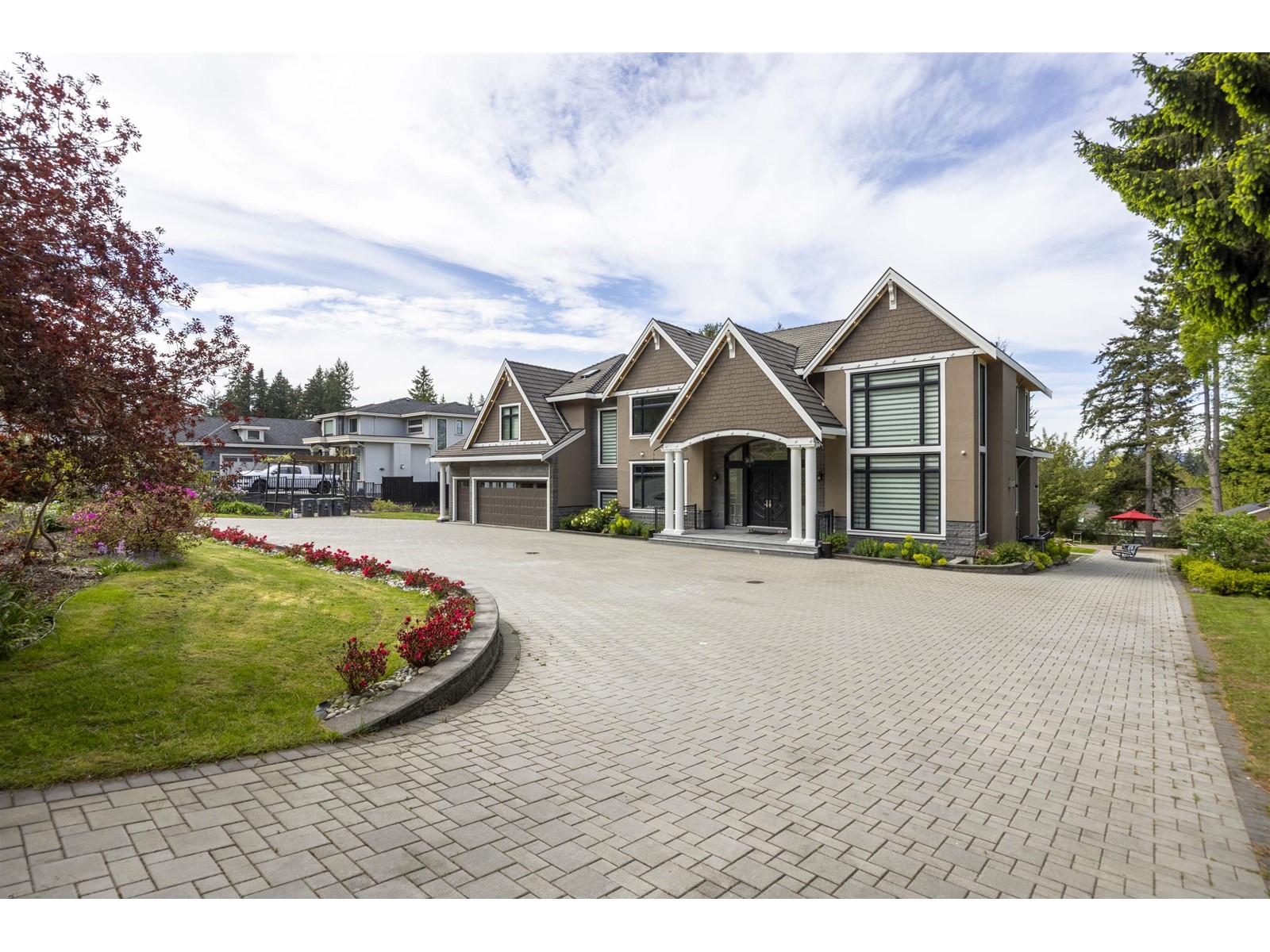 Property at 14461 28 AVENUE image 2