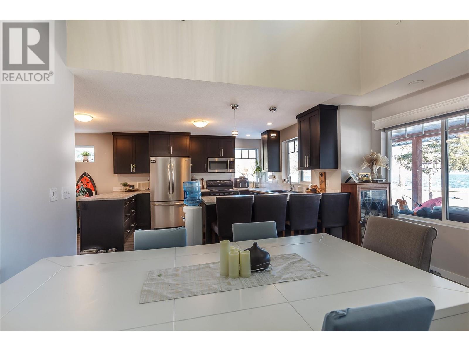 42 Lakeshore Drive, Vernon, British Columbia  V1H 2A1 - Photo 10 - 10335242