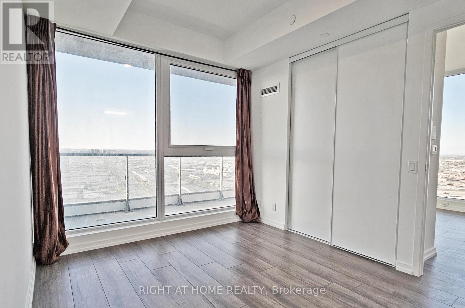 3903 - 1000 Portage Parkway, Vaughan, Ontario  L4K 0L1 - Photo 8 - N12137629